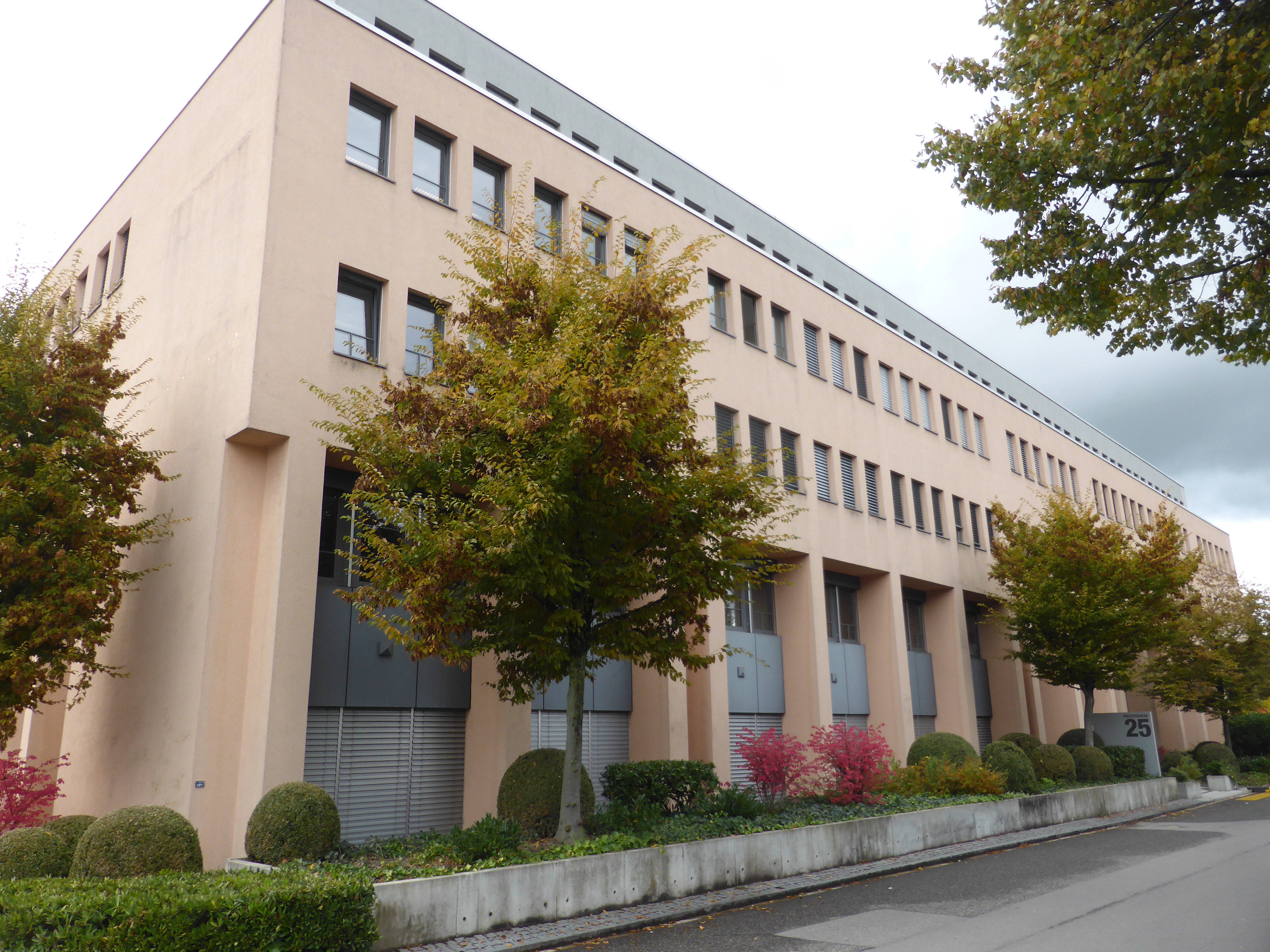 Photographie du bâtiment de l'Office du registre du commerce